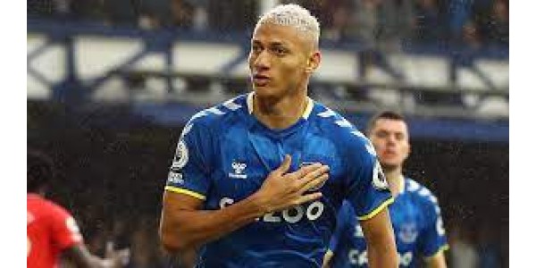 Europese reuzen grijpen Richarlison